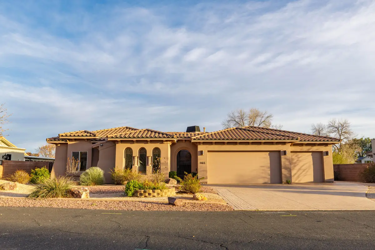 1165 W Columbine Cir, Saint George, UT 84790 - Image #1