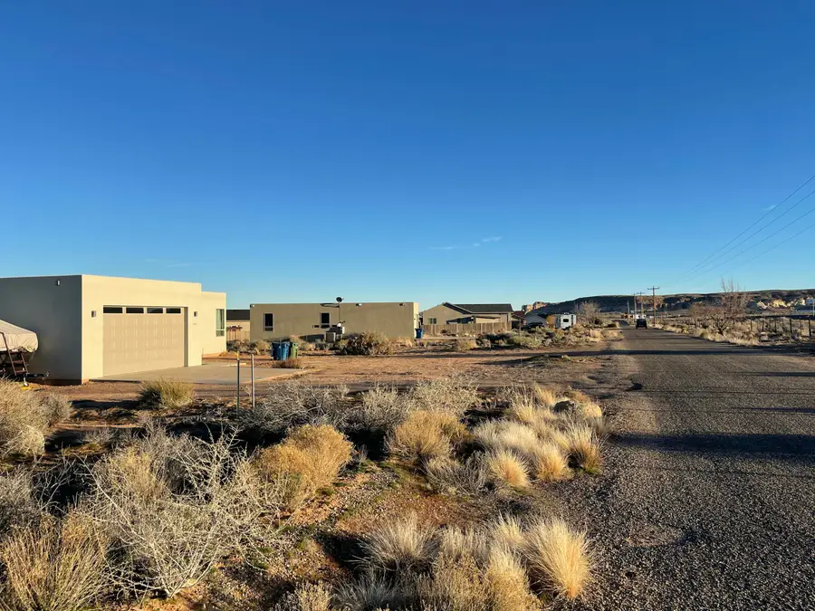 1020 S Independence Way, Big Water, UT 84741 - Image #2