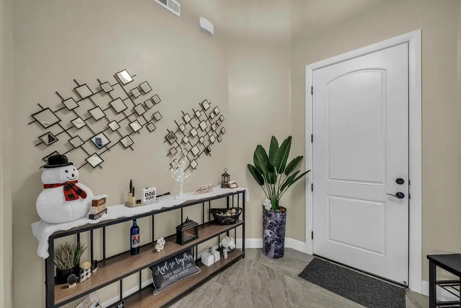 559 N Sarah Ln, Hurricane, UT 84737 - Image #3