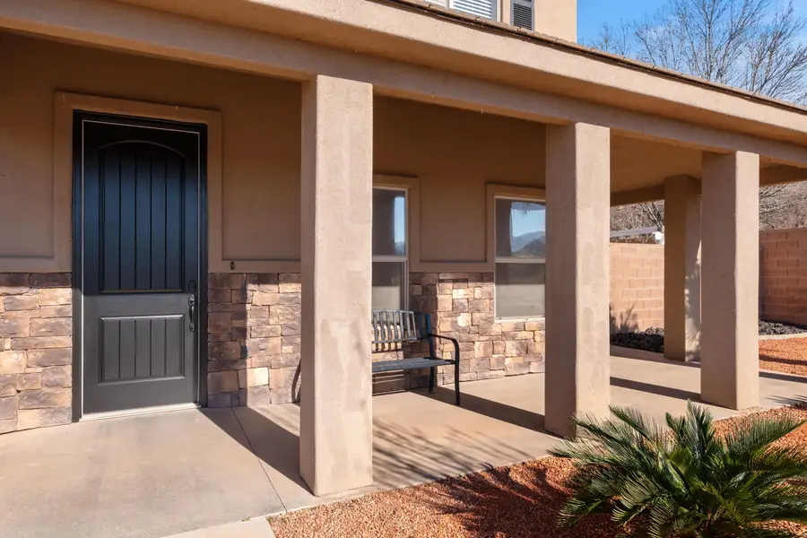 1147 S Raven Stone Dr, Washington, UT 84780 - Image #3