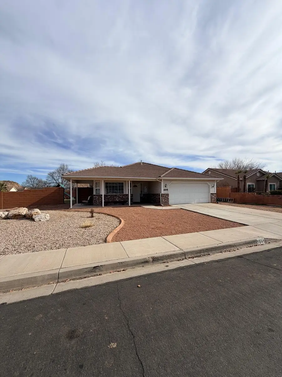 1845 S Pommel Cir, Washington, UT 84780 - #2