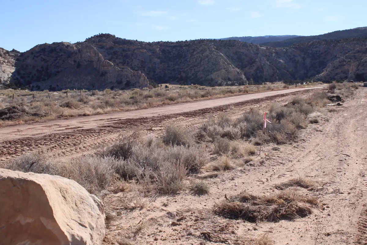 140 E Teasdale Rd, Teasdale, UT 84773 - #1