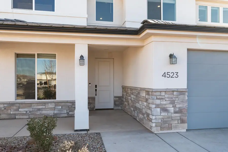 4523 S Lucy Ln, Washington, UT 84780 - Image #2