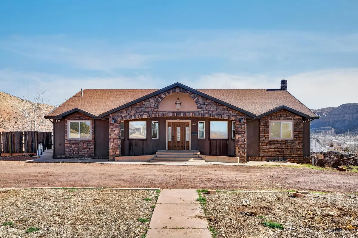 640 N Juniper St, Hildale, UT 84784 - #1