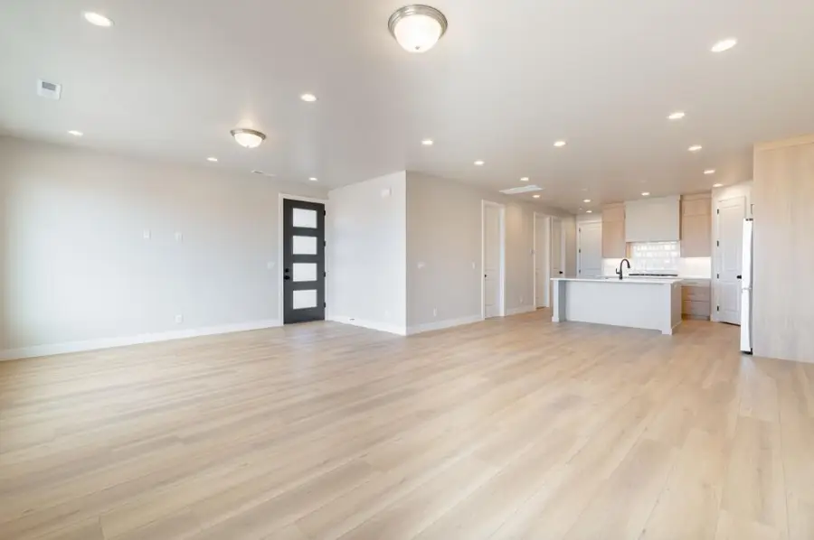 712 W Coastline Place #123, Saint George, UT 84790 - Image #3