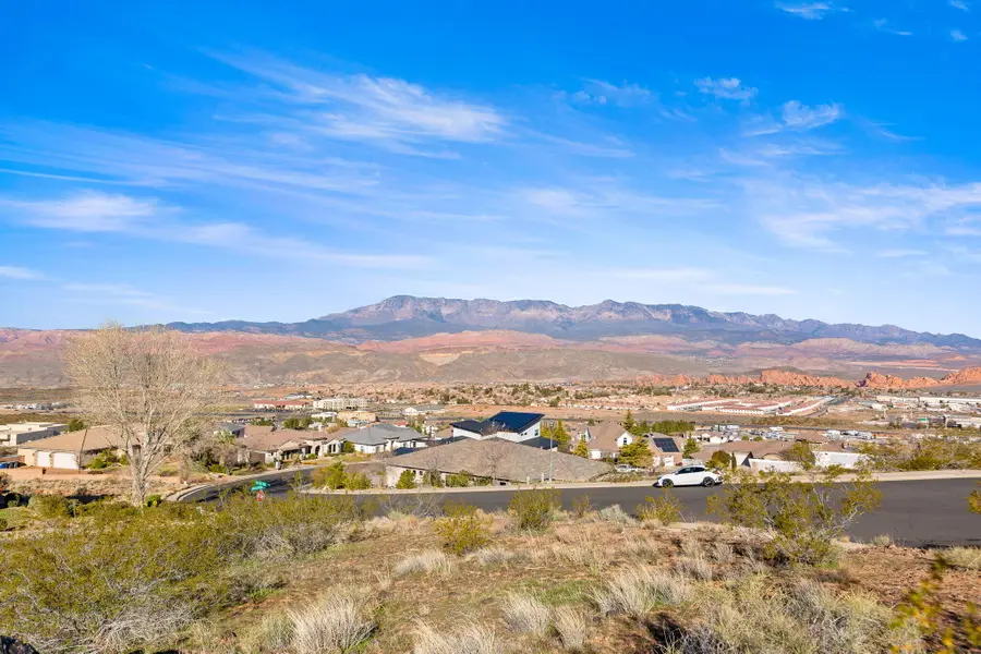 2393 W Ridge View Dr, Hurricane, UT 84737 - Image #3