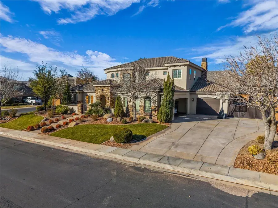 2451 E Lagrasse Cir, Saint George, UT 84790 - Image #3