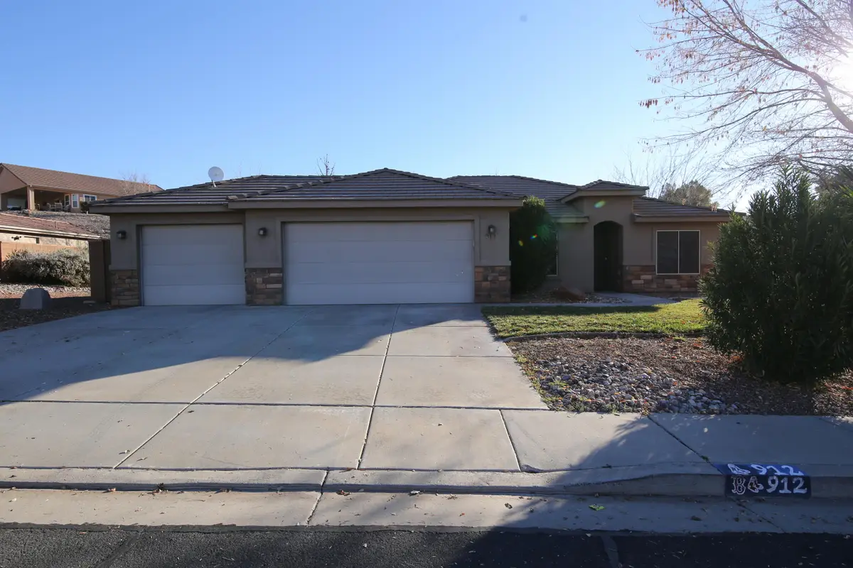 912 N Rolling Hills Rd, Washington, UT 84780 - Image #1