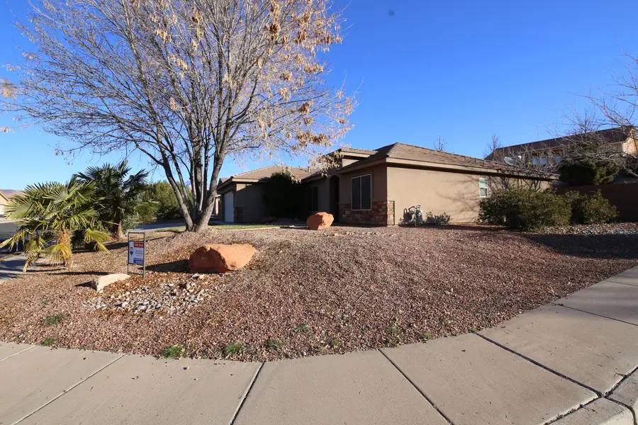 912 N Rolling Hills Rd, Washington, UT 84780 - Image #3