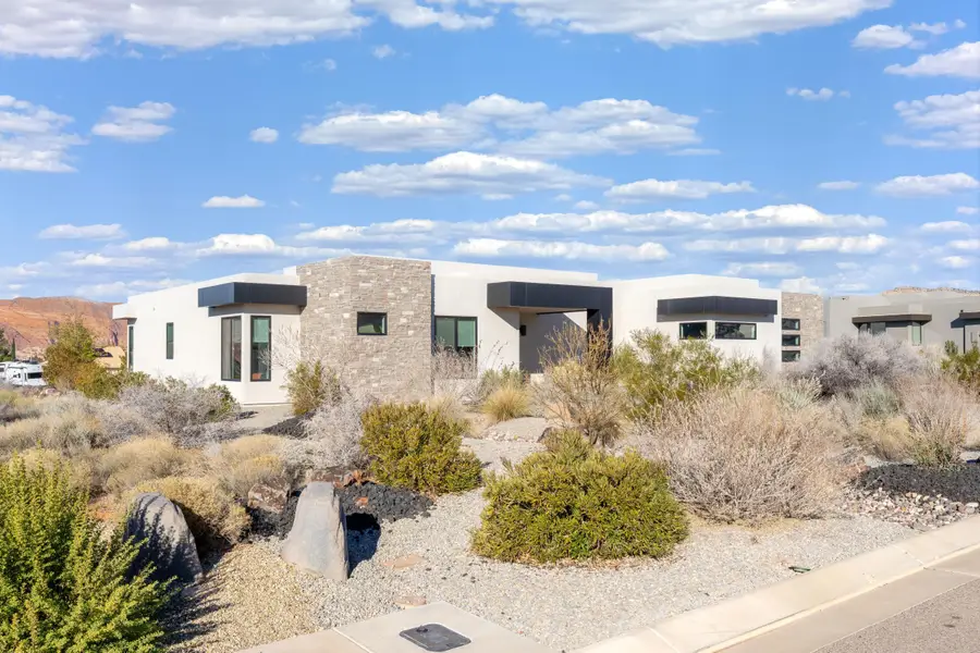 5377 N Johnson Arch Dr, Saint George, UT 84770 - Image #2