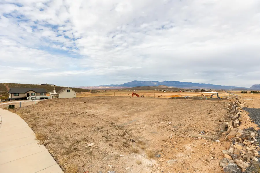 1014 W 3250 S, Hurricane, UT 84737 - Image #2