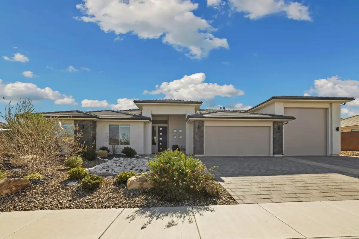 2036 E Yant Flat Dr, Saint George, UT 84790 - Image #1