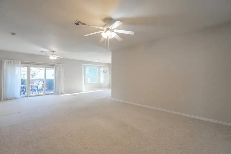 4457 S Holly Grape Ln, Saint George, UT 84790 - Image #2
