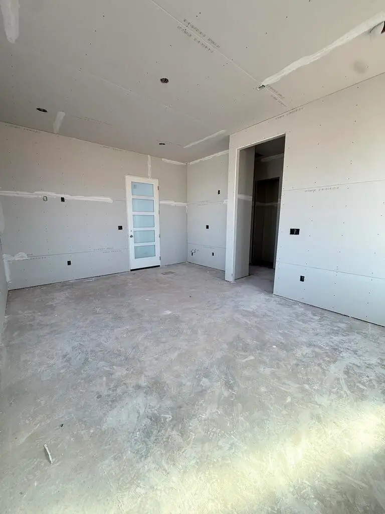 445 W Rosina Cir, Washington, UT 84780 - Image #3