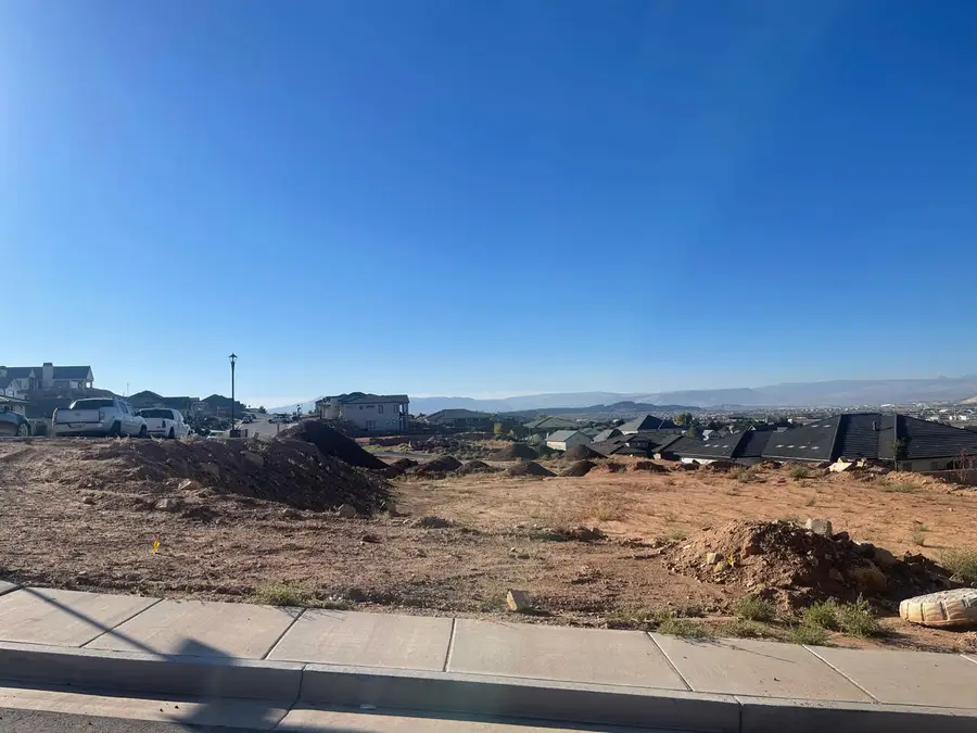 2604 Desparado Dr, Washington, UT 84780 - Image #3