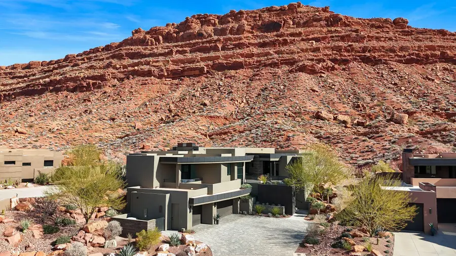 2478 N Kachina Vistas Cir, Saint George, UT 84770 - Image #2