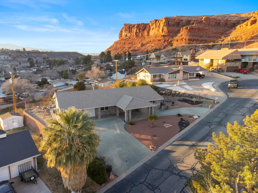 339 Sandstone Cir, Saint George, UT 84770 - Image #2