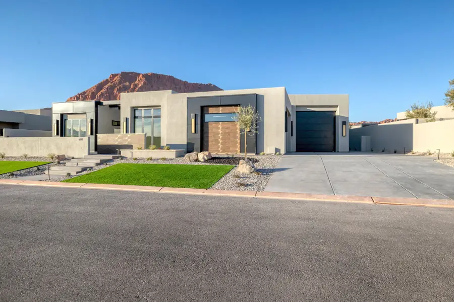 697 E Coral Autumn Ln, Ivins, UT 84738 - Image #3