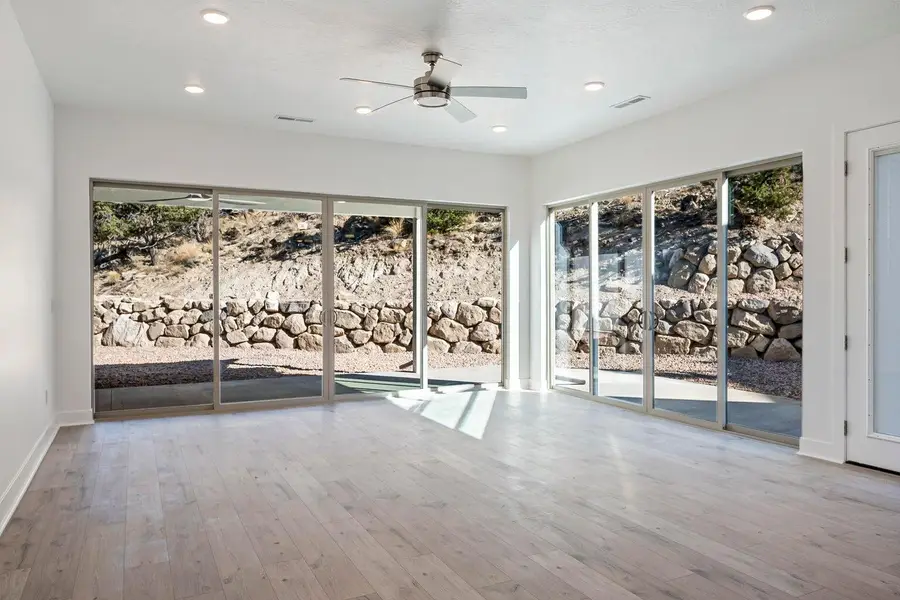 1824 N Splinter Wood Ln, Cedar City, UT 84721 - #2