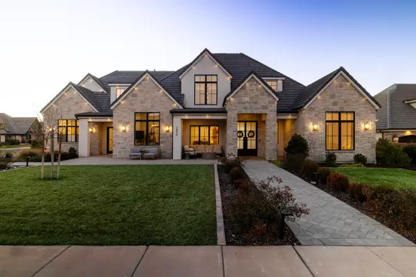 2898 S Carriage Cir, Washington, UT 84780