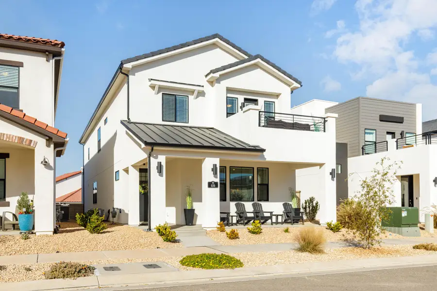 656 W Juniper Hill Dr, Saint George, UT 84790 - Image #2