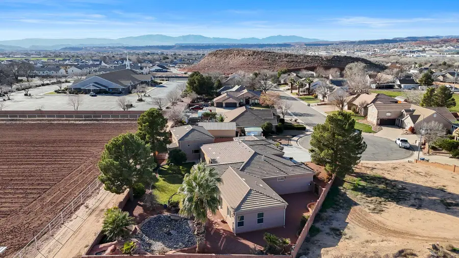 720 E Meadow Ln, Washington, UT 84780 - Image #3