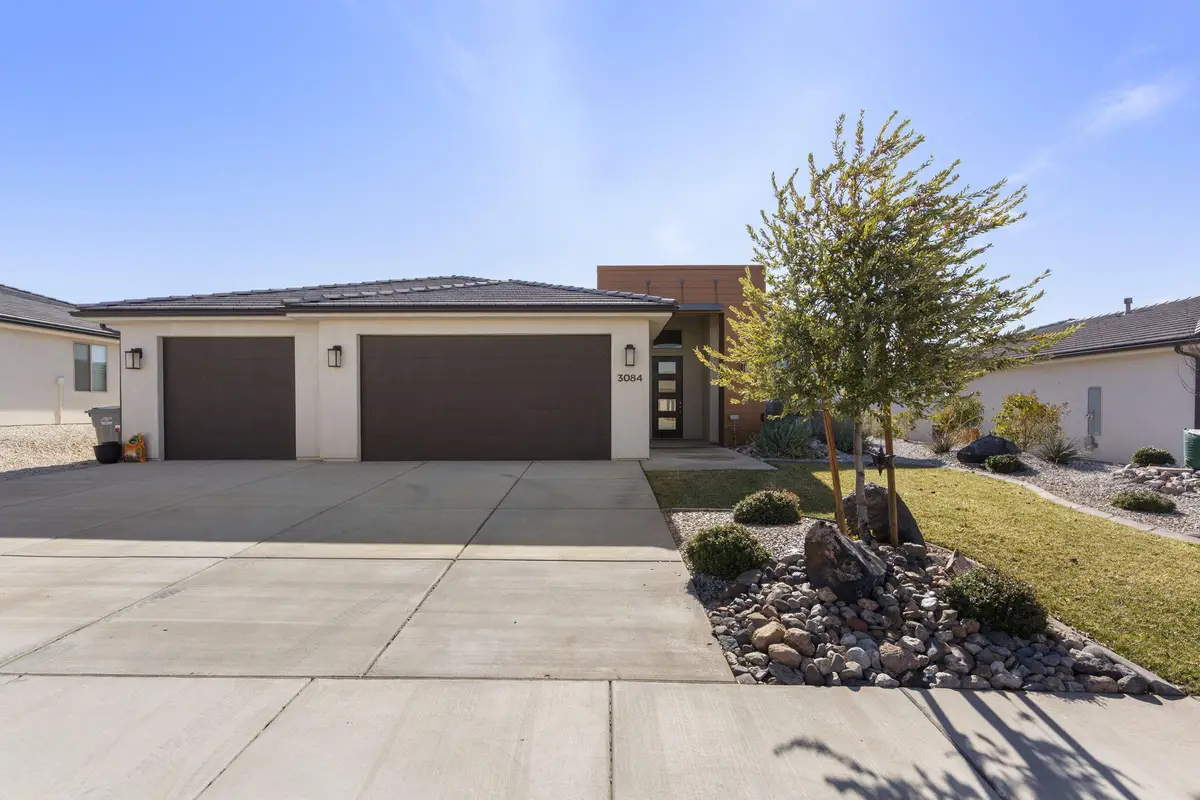 3084 E Fuchsia Dr, Saint George, UT 84790 - Image #1