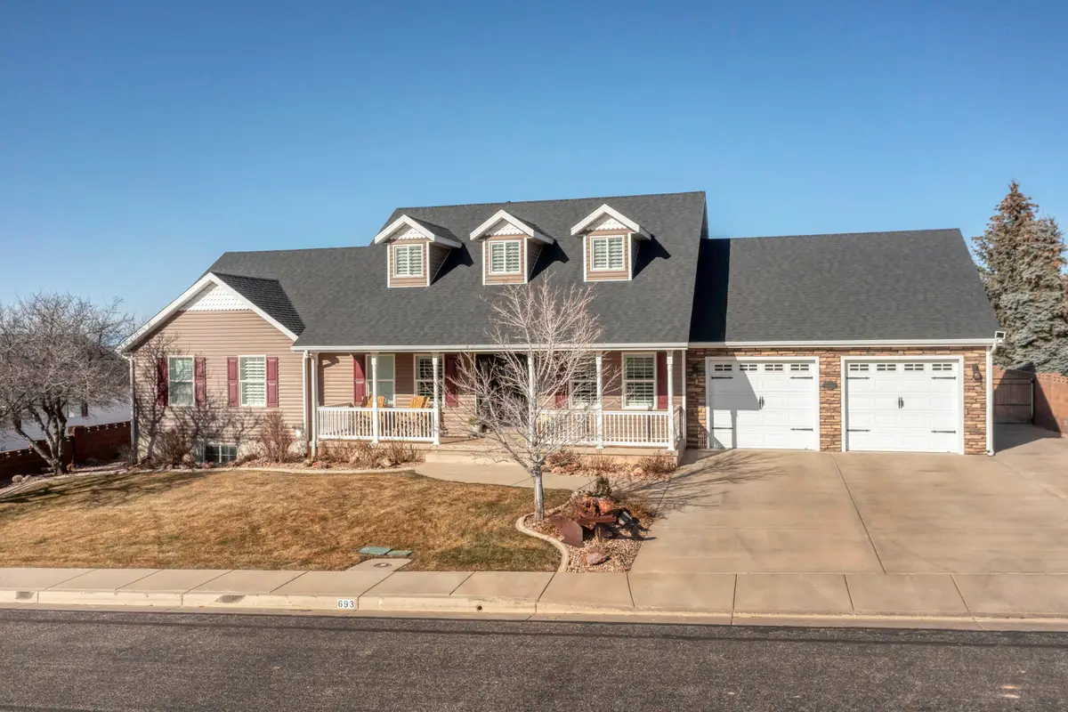 693 E Red Cedar Dr, Cedar City, UT 84721 - Image #1
