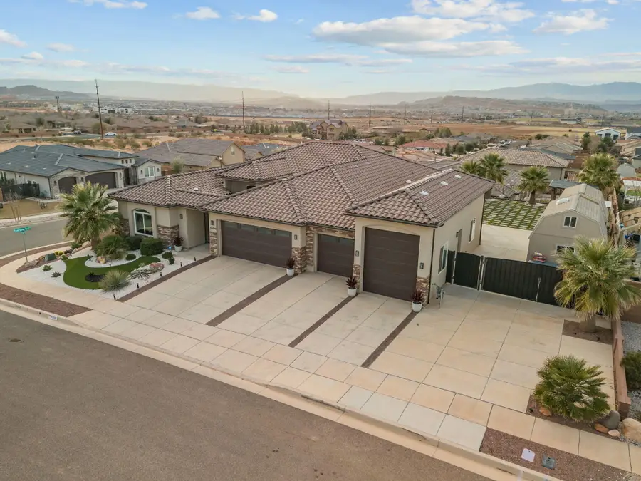 3504 S Pecos Dr, Washington, UT 84780 - Image #2