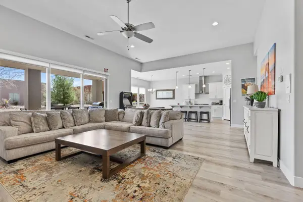 3211 S Hideaway Place, Hurricane, UT 84737