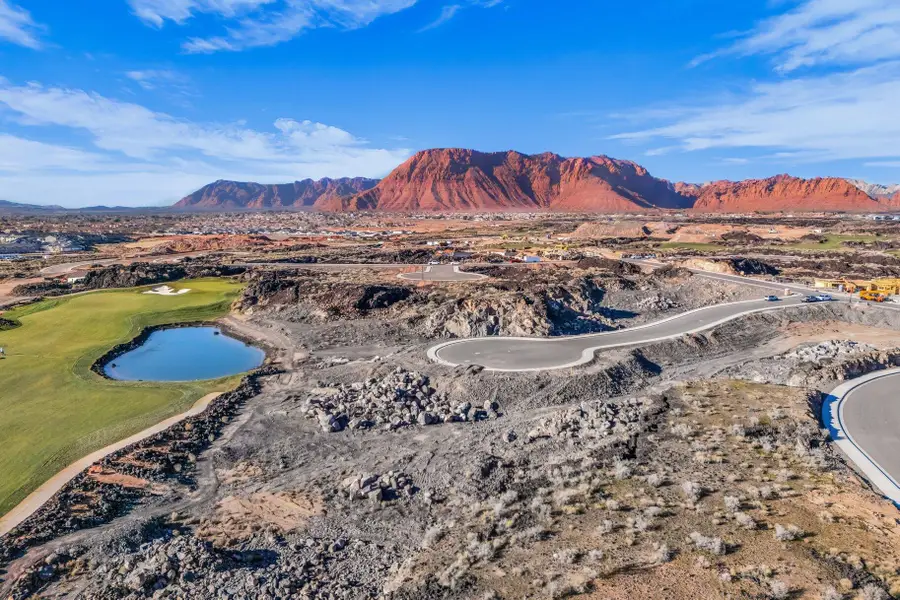 2431 Phil Smith Ct, Santa Clara, UT 84765 - Image #3