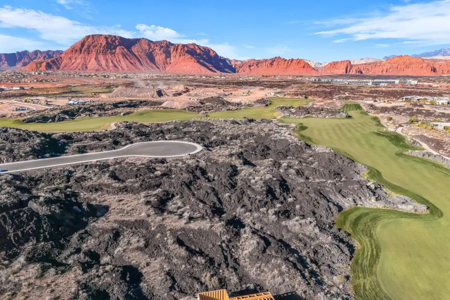 2442 S Village Dr, Santa Clara, UT 84765 - Image #3