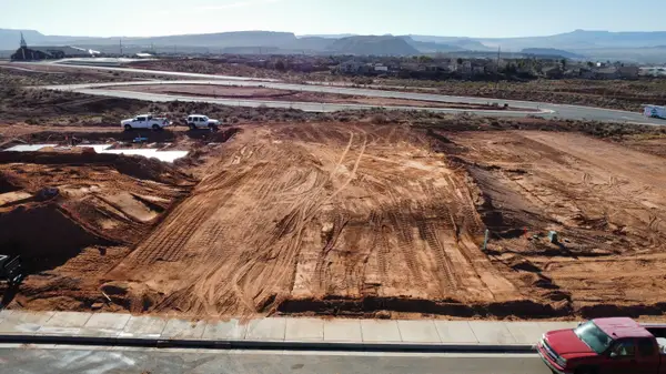 204 E Colima Road, Washington, UT 84780