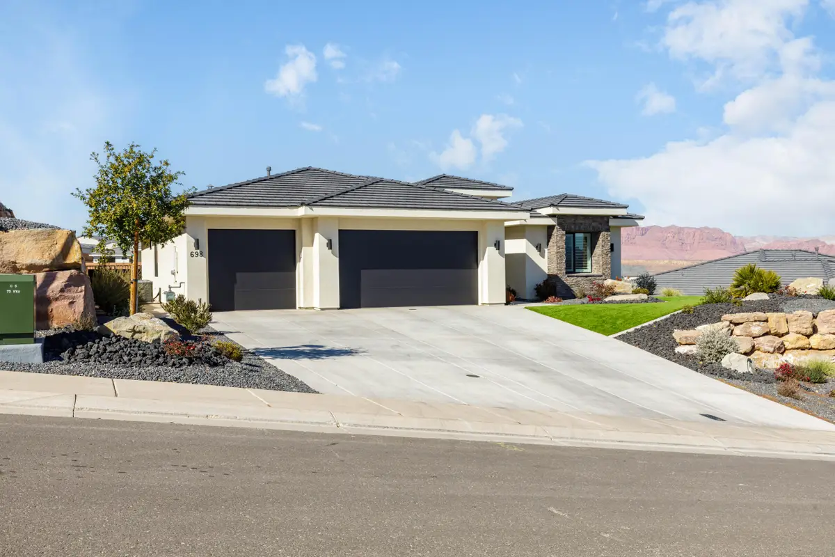 698 S Dinapoli Ln, Saint George, UT 84770 - Image #1