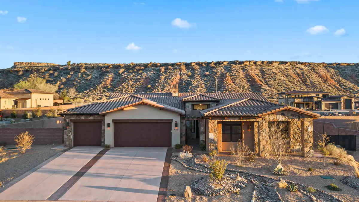 425 E Estrella Ridge Dr, Virgin, UT 84779 - Image #1