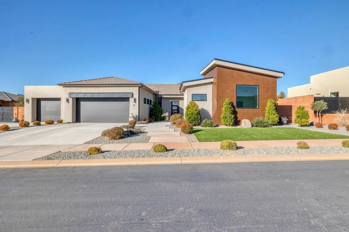 41 N Arrowhead Ln, Ivins, UT 84738 - Image #1