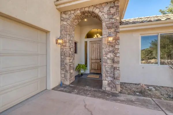 2434 S 2160 E, St George, UT 84790