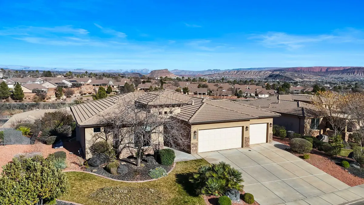 94 N Acantilado Dr, Saint George, UT 84790 - Image #1