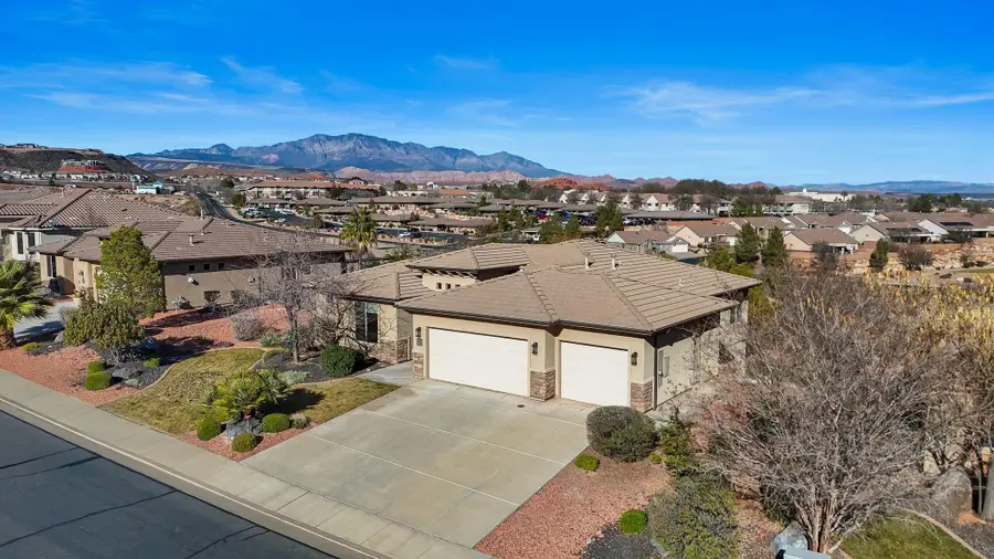 94 N Acantilado Dr, Saint George, UT 84790 - Image #2
