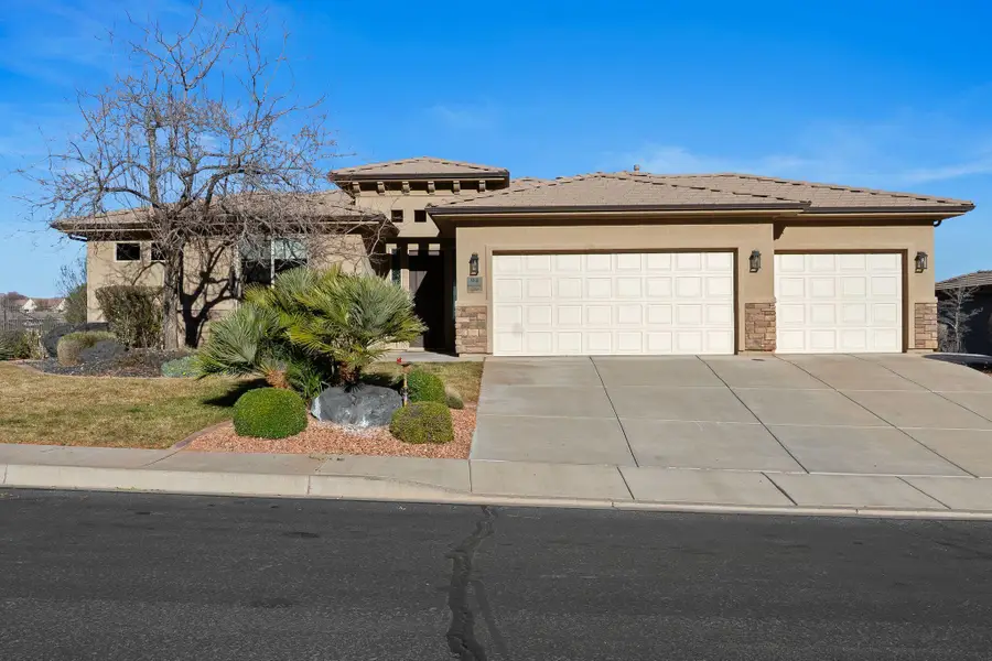 94 N Acantilado Dr, Saint George, UT 84790 - Image #3