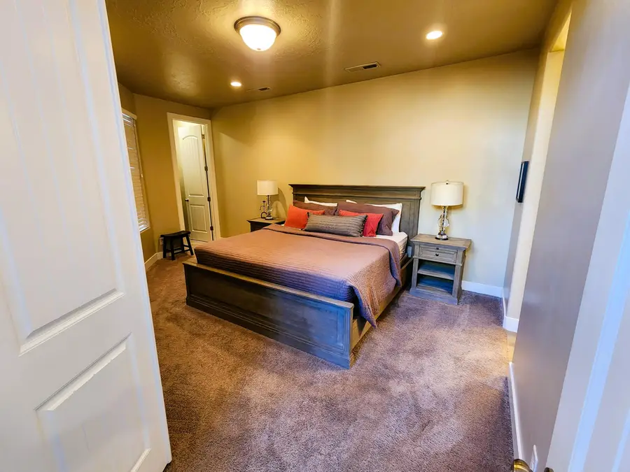 4967 N Escapes Dr, Saint George, UT 84770 - #3