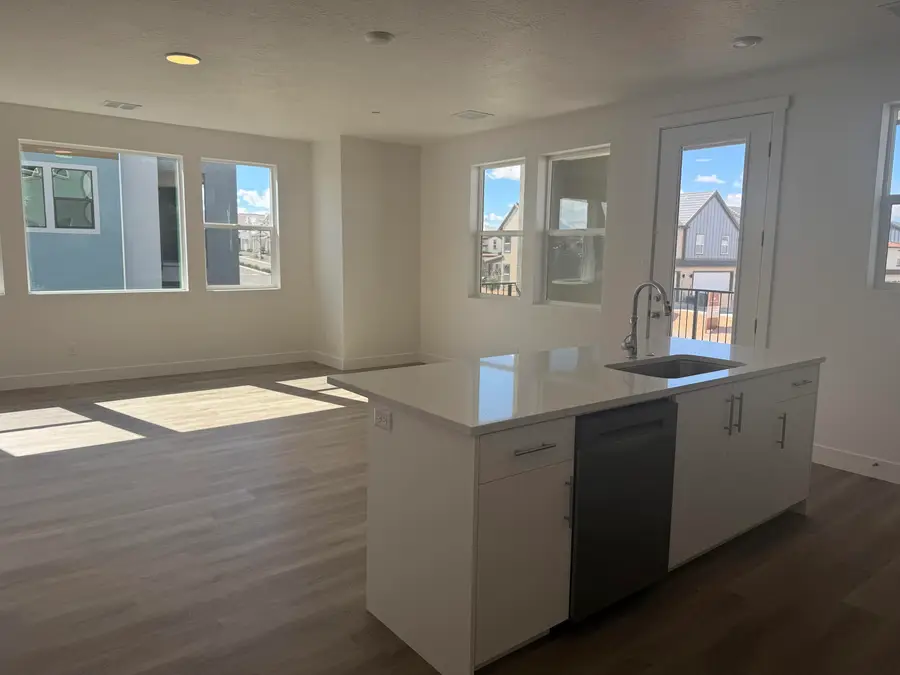 5599 S Carnelian Parkway #205, Saint George, UT 84790 - #3