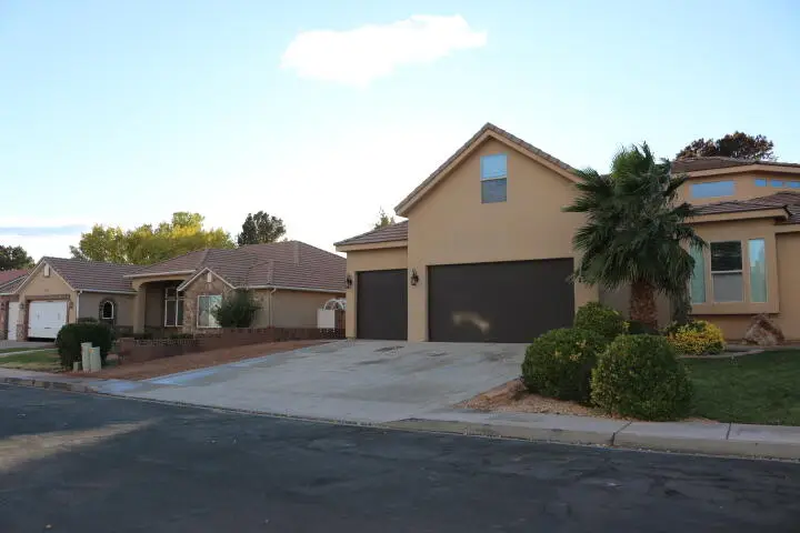 2319 Bryson, Santa Clara, UT 84765 - #2