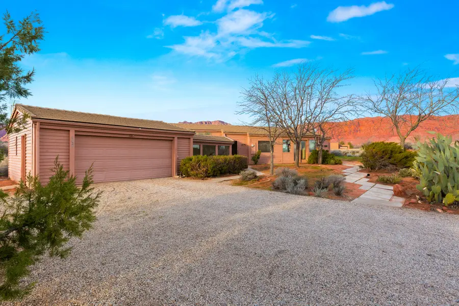 1424 W Willow Springs Cir, Ivins, UT 84738 - Image #3