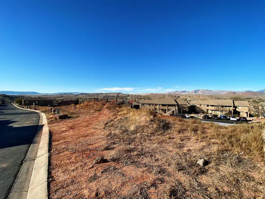1210 W Indian Hills Dr, Saint George, UT 84770 - #3