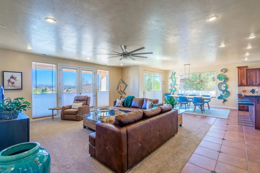 86 S Acantilado Dr, Saint George, UT 84790 - #2