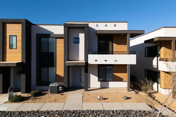 3302 E Elkhorn Ln, Washington, UT 84780