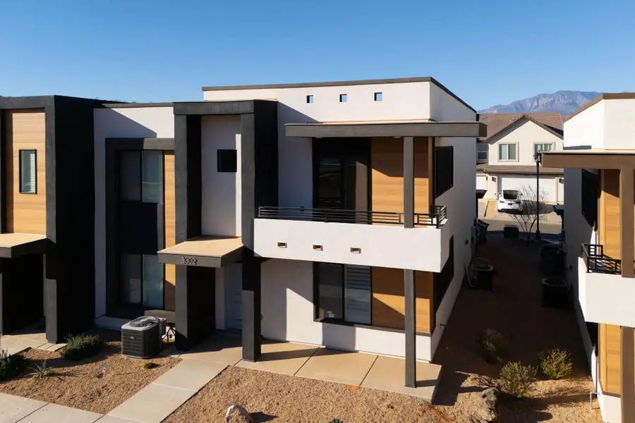 3302 E Elkhorn Ln, Washington, UT 84780 - #3