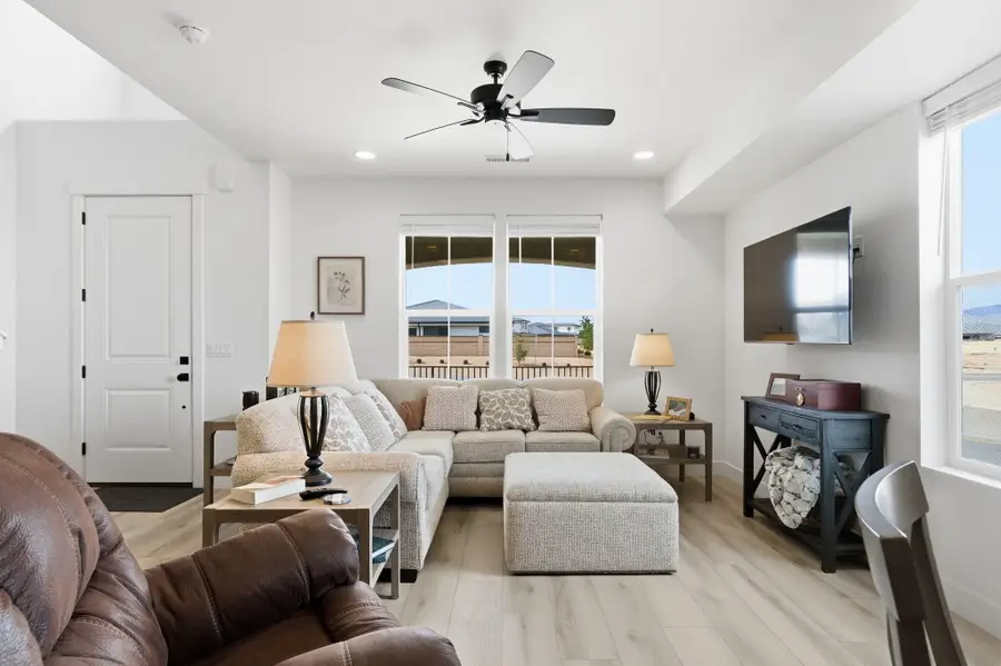 5969 S Carnelian Parkway, Saint George, UT 84790 - #3