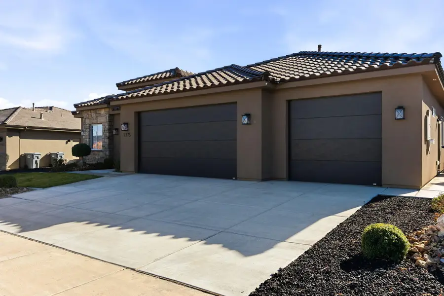 2775 W Trasimeno Dr, Saint George, UT 84770 - #3